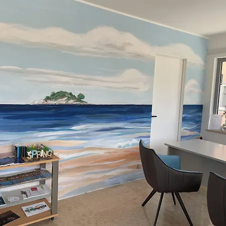 Bed & Breakfast Sea Joy 1