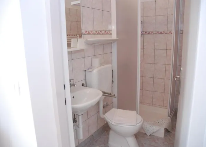 Sea Joy 1 Bed & Breakfast