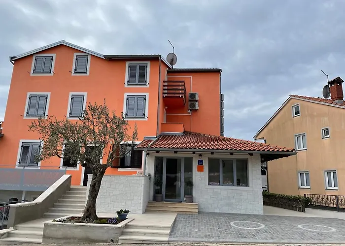 Bed & Breakfast Sea Joy 1 3*