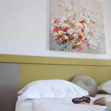 Sea Joy 1 Nocleg ze śniadaniem 3*