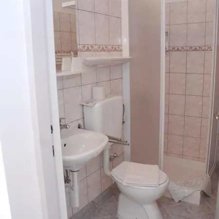 Sea Joy 1 Bed & Breakfast