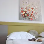 Sea Joy 1 Bed & Breakfast 3*
