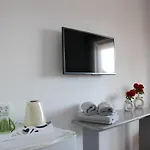 Sea Joy 1 Bed & Breakfast 3*