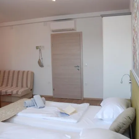 فندق مبيت وإفطار Sea Joy 1
